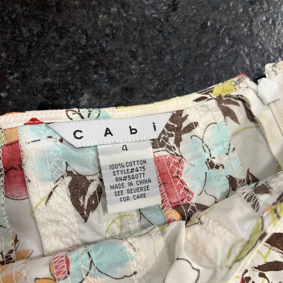 CAbi skirt multi colored with flowers - Picture 3 of 5